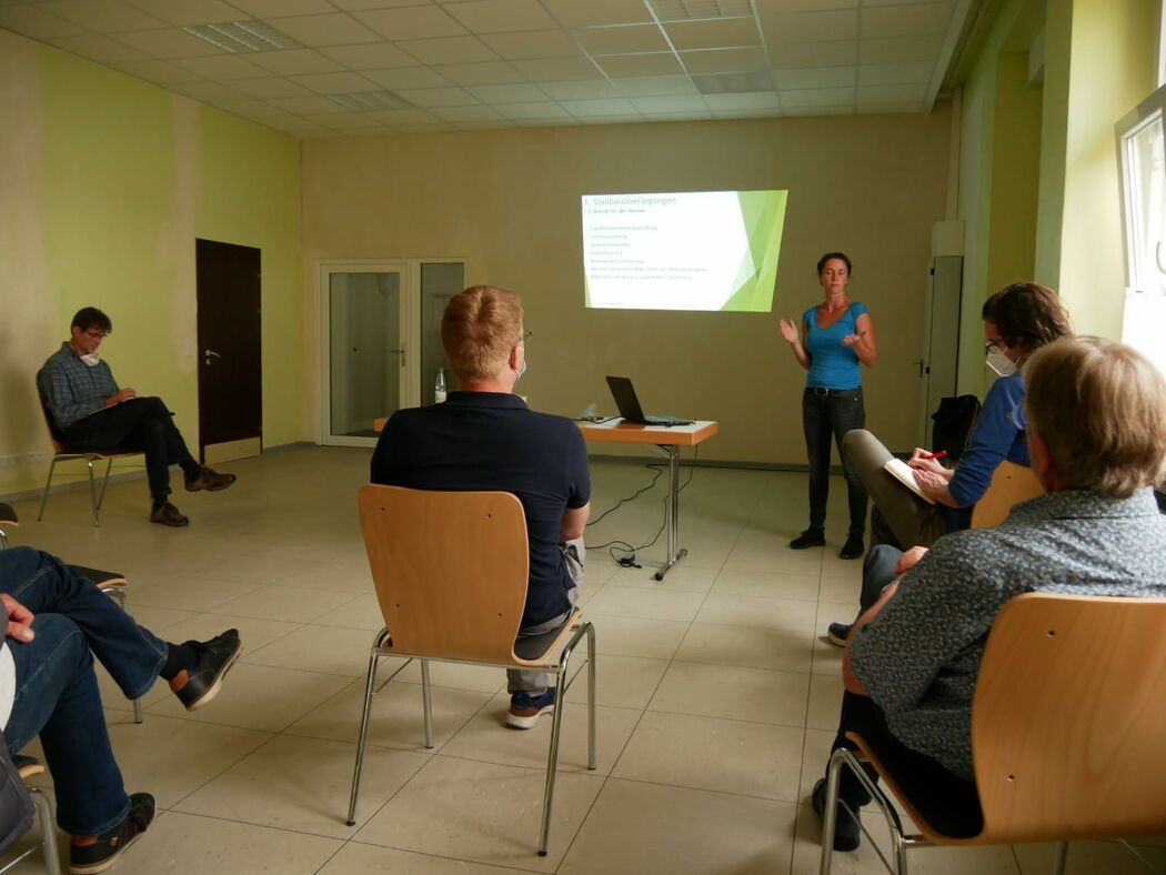 Präsentation des Bauvorhabens im DGH